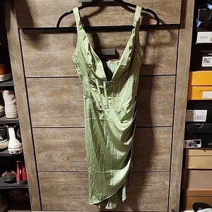 SHEIN Green Ruched Plunge Bodycon Dress